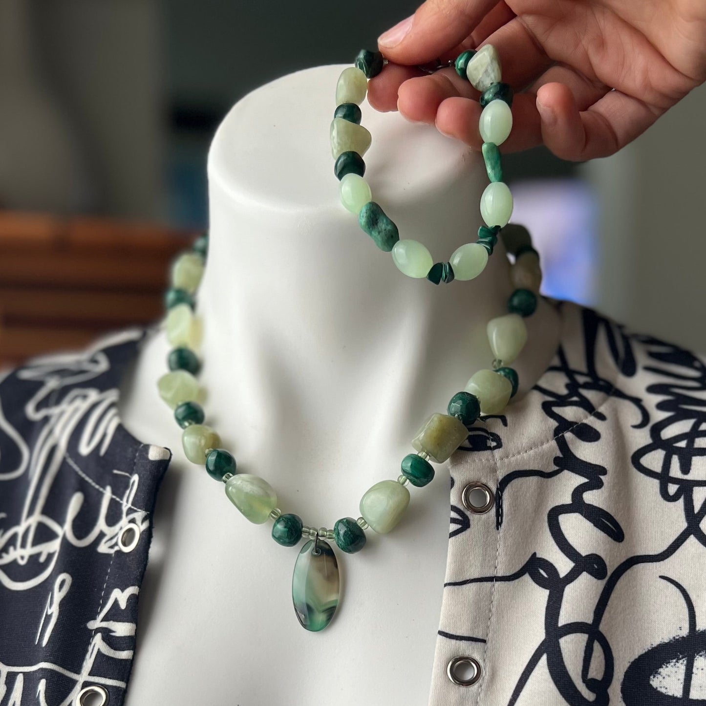 Variety of Green toned stones, Necklace and Bracelet Set